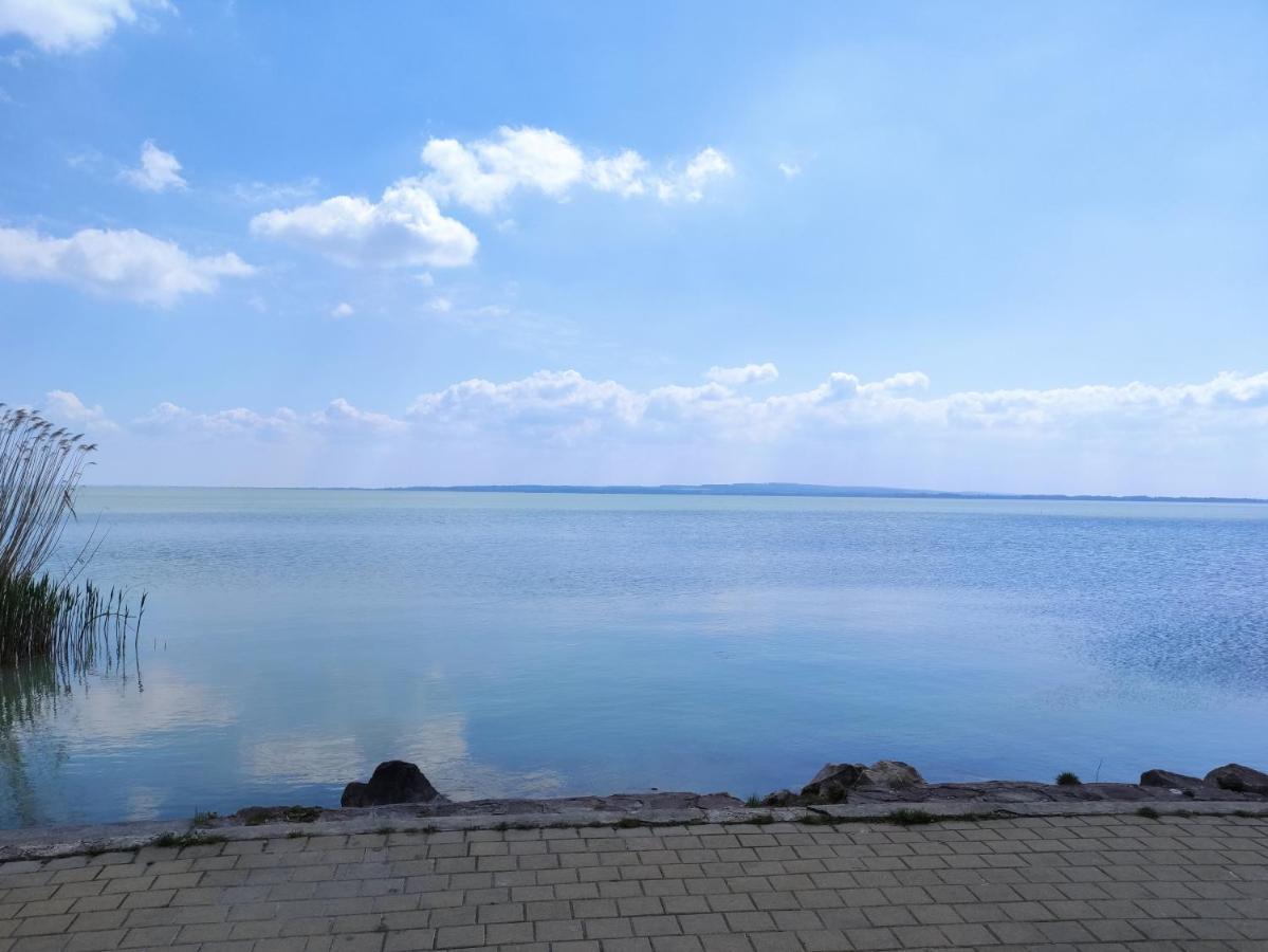 Royal Relax Apartman Keszthely Esterno foto