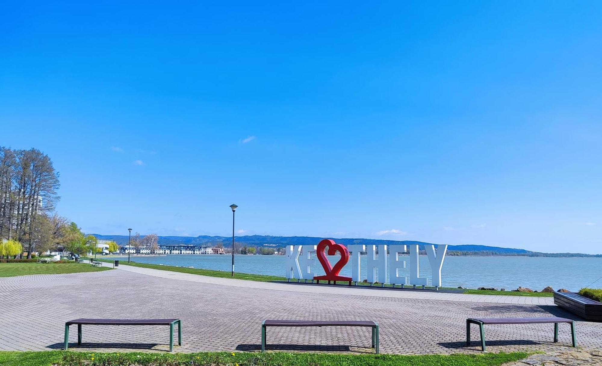 Royal Relax Apartman Keszthely Esterno foto